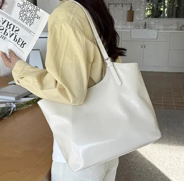セルゾミルダトートバッグの着用画像