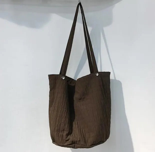 クリンクルハッシュポリエステルトートバッグのブラウン