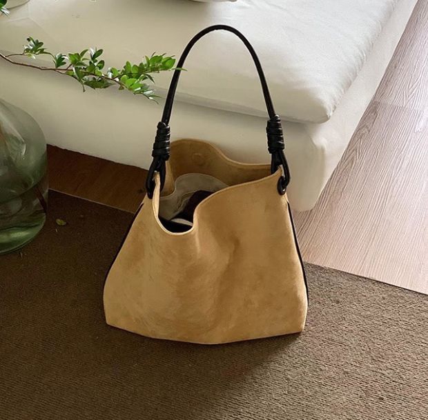 ノットハンドルベルベットトートバッグ