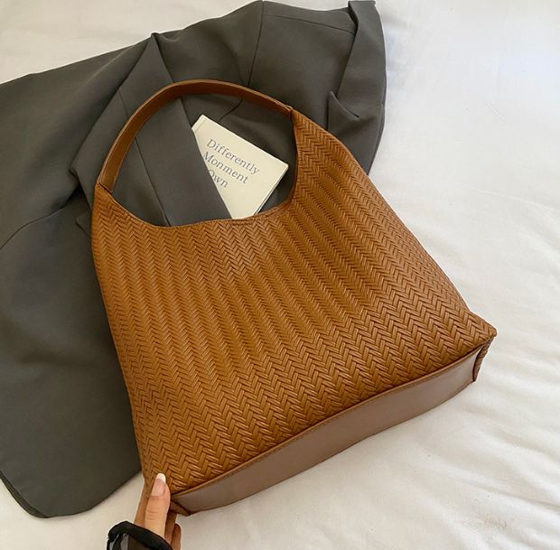 シェルムナチュラルトートバッグのブラウン
