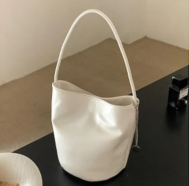 シンプルモードミニトートバッグのホワイト